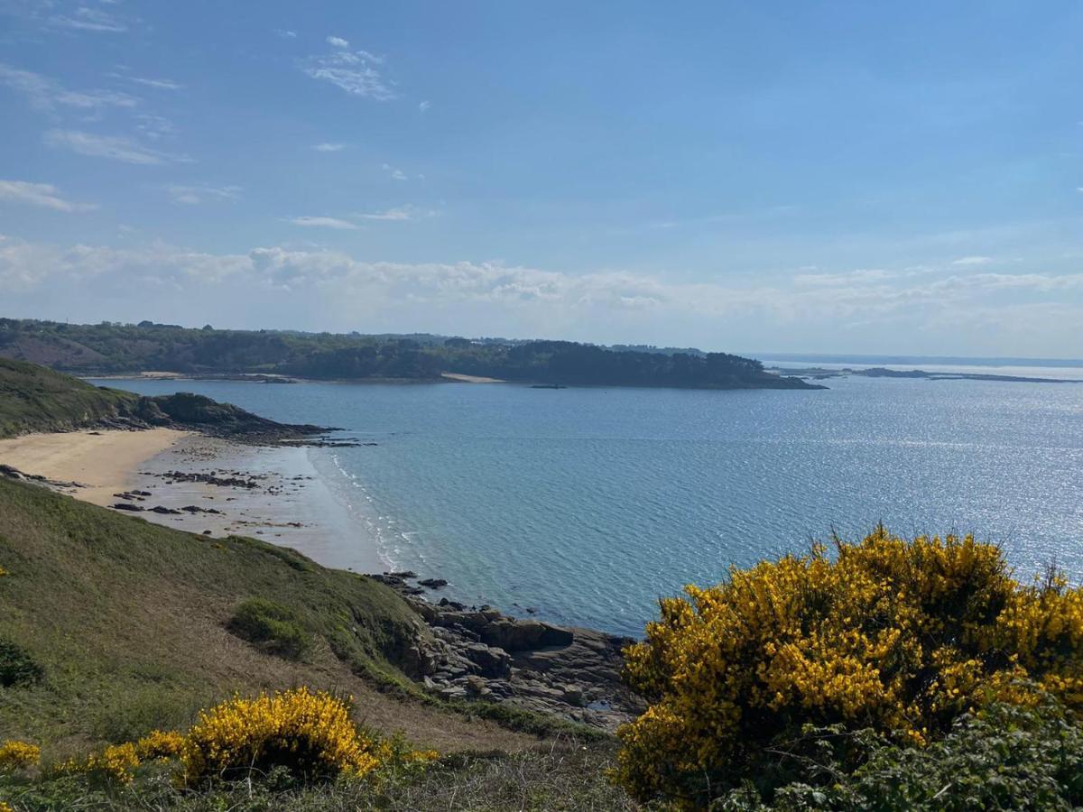 Les Lodges De Beg Leguer - Cote De Granit Rose ลันยง ภายนอก รูปภาพ